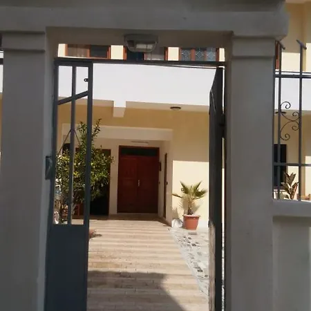 Fati بيت ضيافة دراس